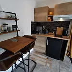 Les Terrasses De - & - Restaurant & فندق