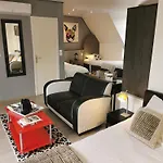 Les Terrasses De - & - Restaurant & 酒店 索米尔