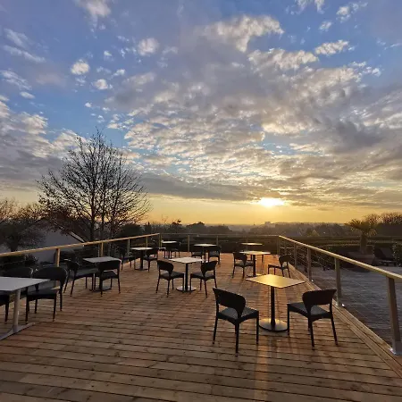 Les Terrasses De - & - Restaurant & Hotel 3*