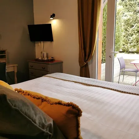 Hotel Les Terrasses De - & - Restaurant & 3*