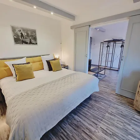 Les Terrasses De - & - Restaurant & 호텔