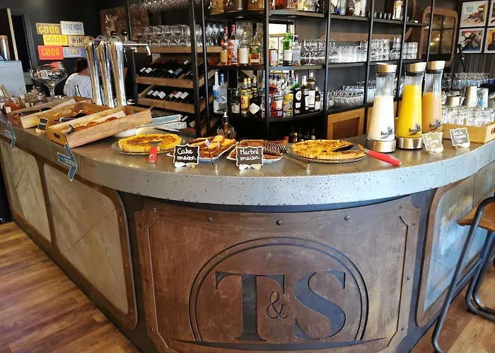 Les Terrasses De - & - Restaurant & Saumur