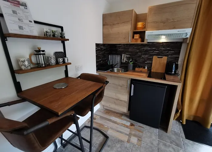 Les Terrasses De - & - Restaurant & Hotel