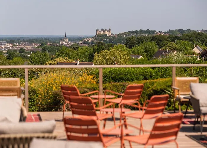 Hotel Les Terrasses De - & - Restaurant & Saumur