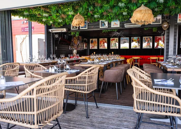 Les Terrasses De - & - Restaurant & Hotell