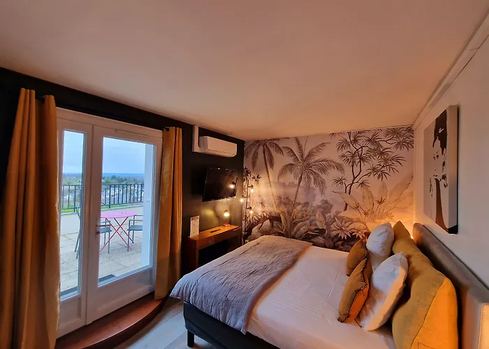 Les Terrasses De - & - Restaurant & 3*